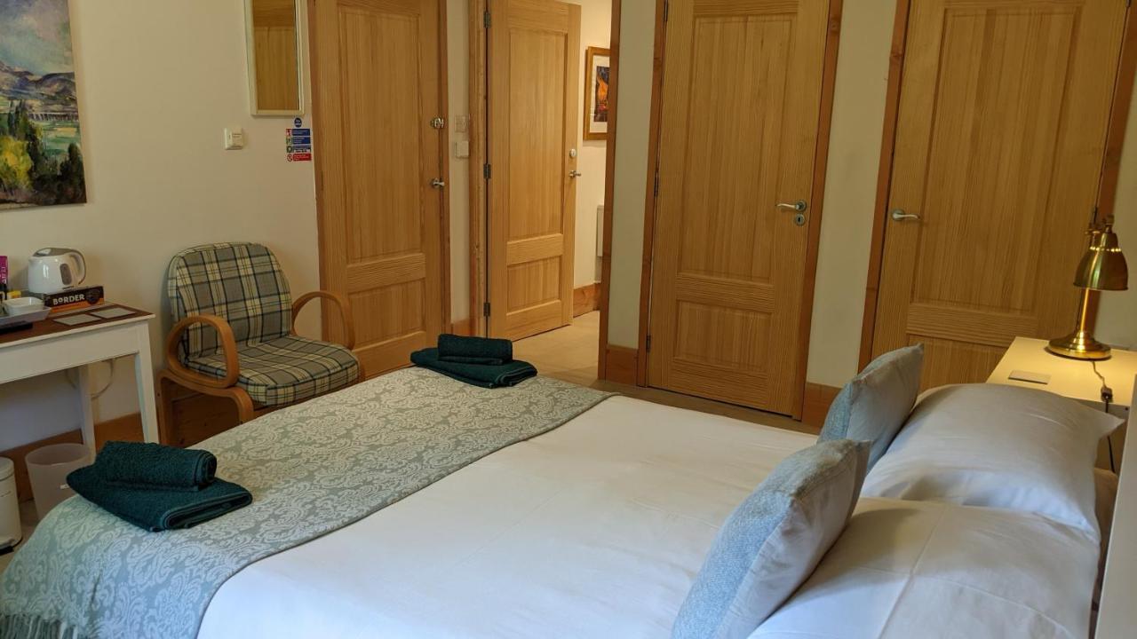 Owl Lodge Bed & Breakfast Kilmuir  Exteriör bild